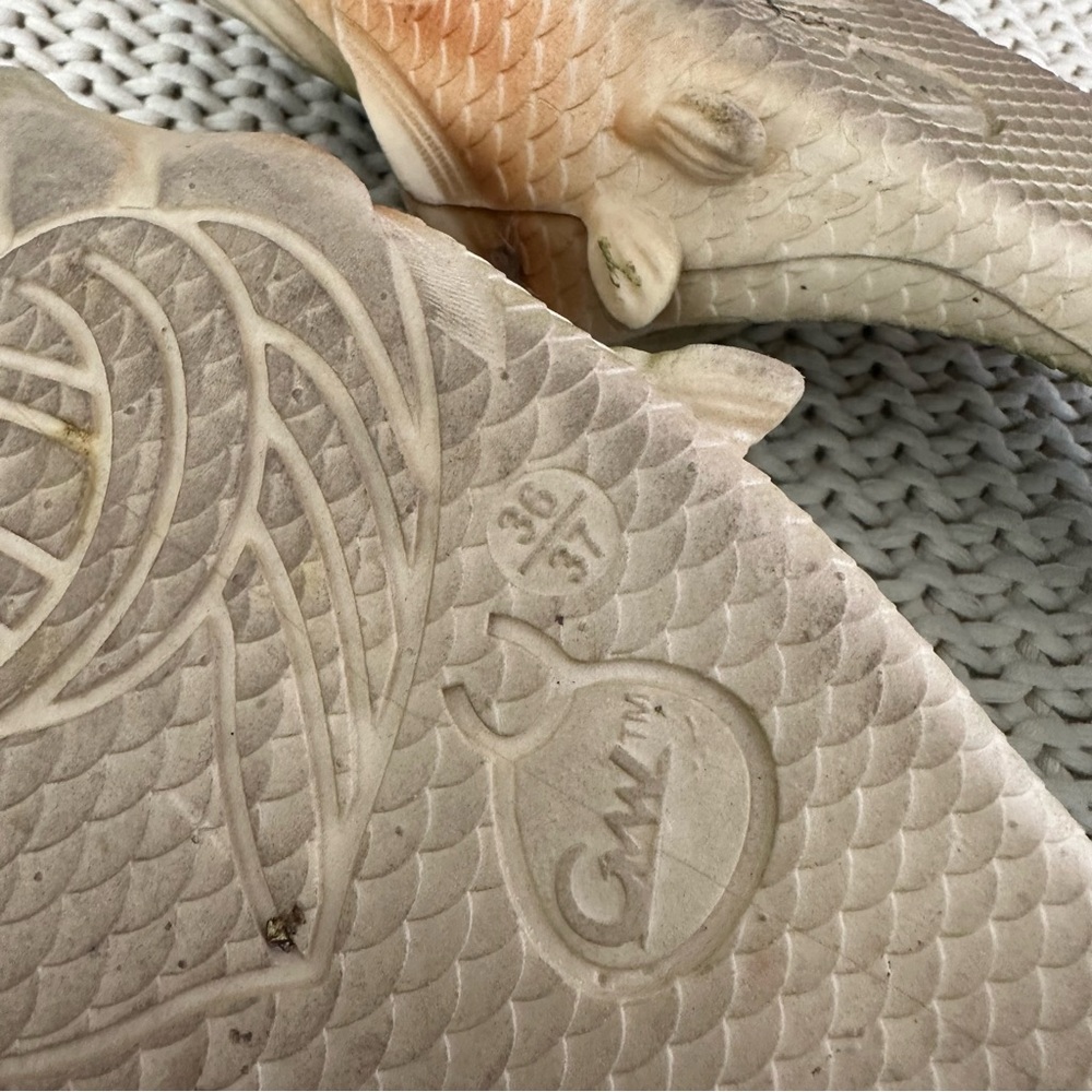 SOLD Fish Flops - Picture 3 of 3